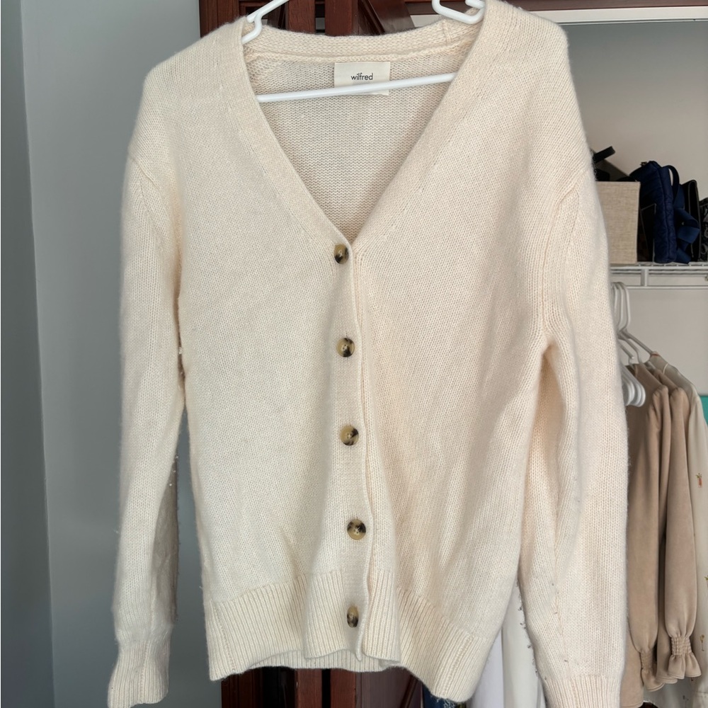 Aritzia cashmere sweater